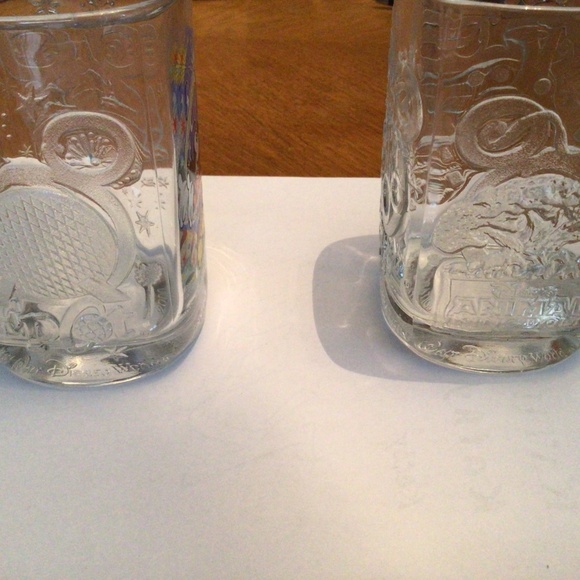 Vintage 2000 McDonald’s Walt Disney World celebration glasses - Picture 3 of 4